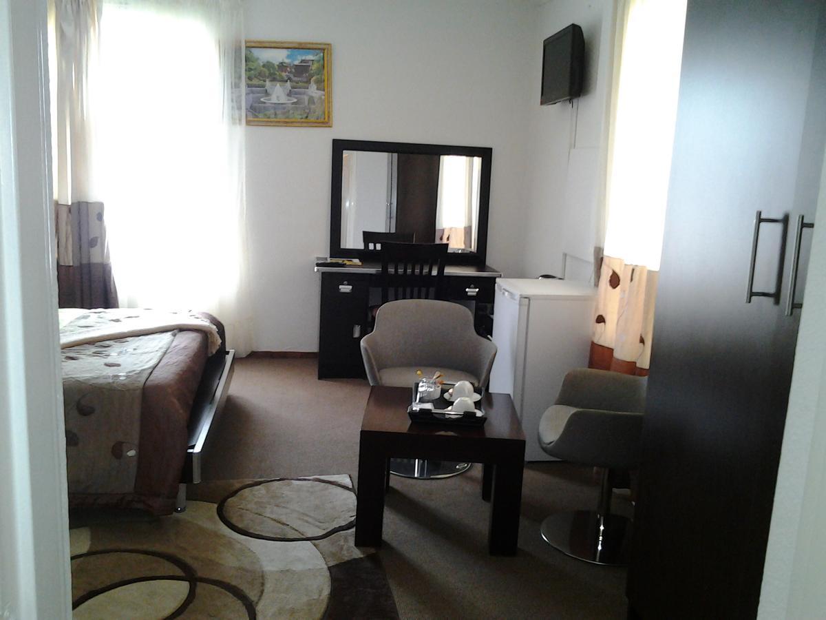 Moshitametsi Guesthouse Κέμπτον Παρκ Εξωτερικό φωτογραφία