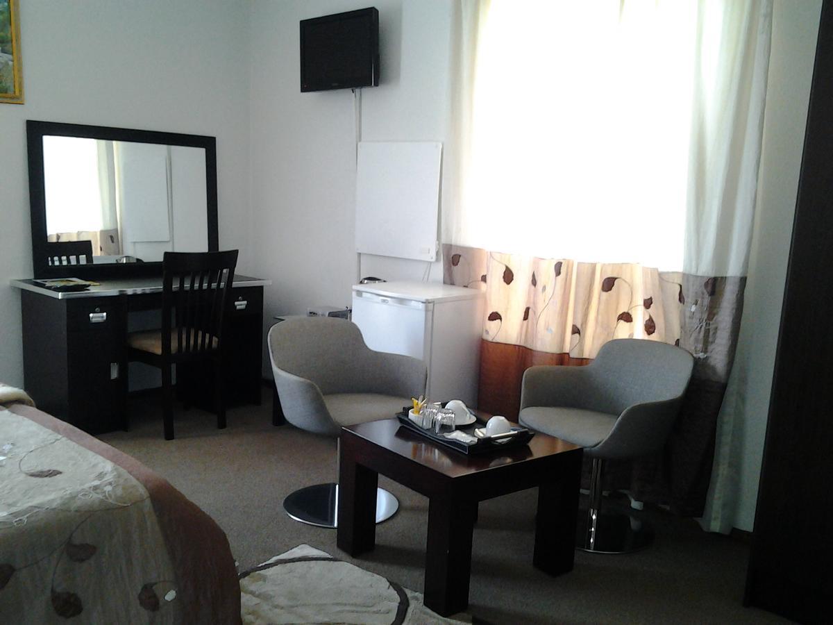 Moshitametsi Guesthouse Κέμπτον Παρκ Εξωτερικό φωτογραφία